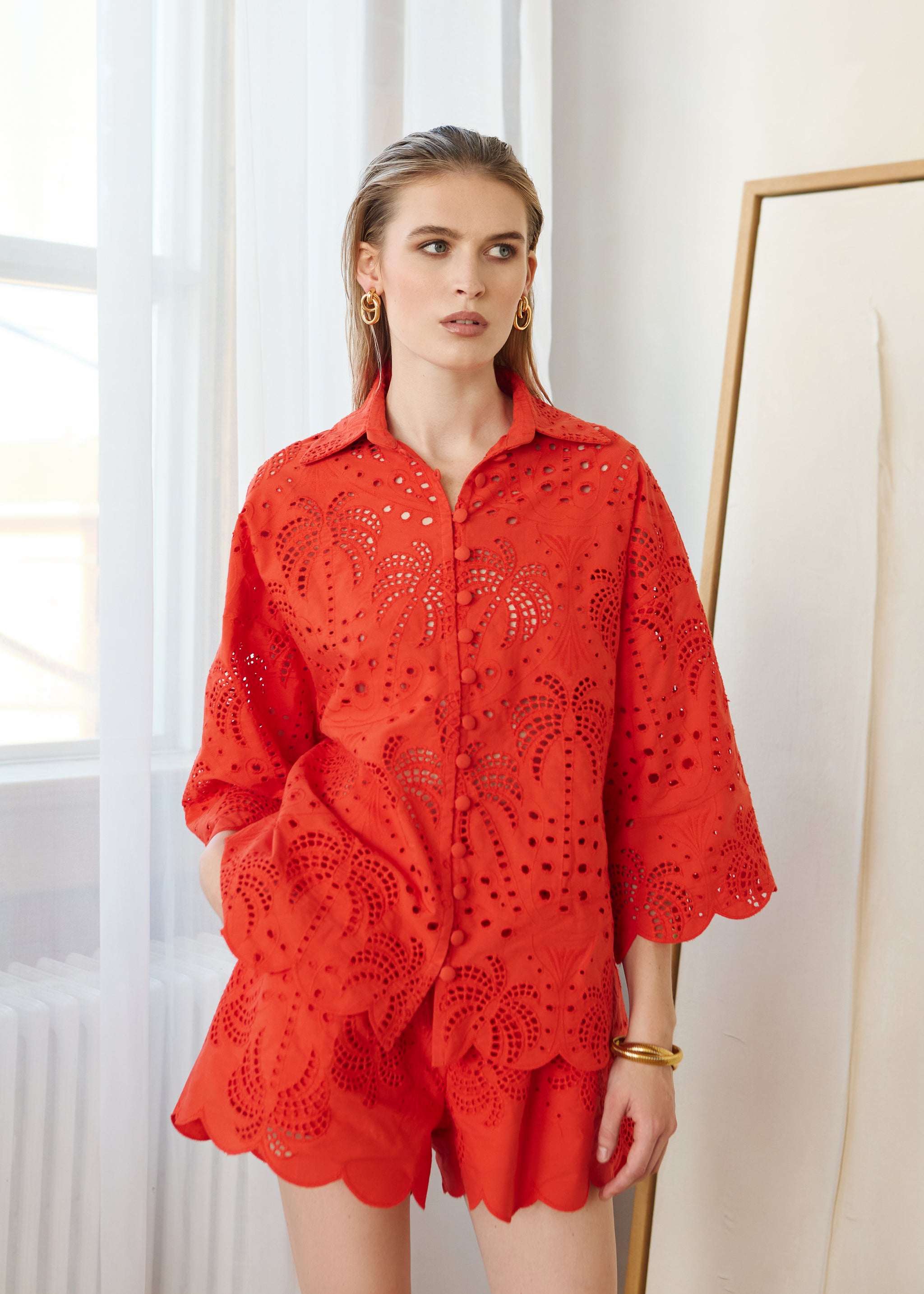 Sienna Embroidered Set in Cinober Red
