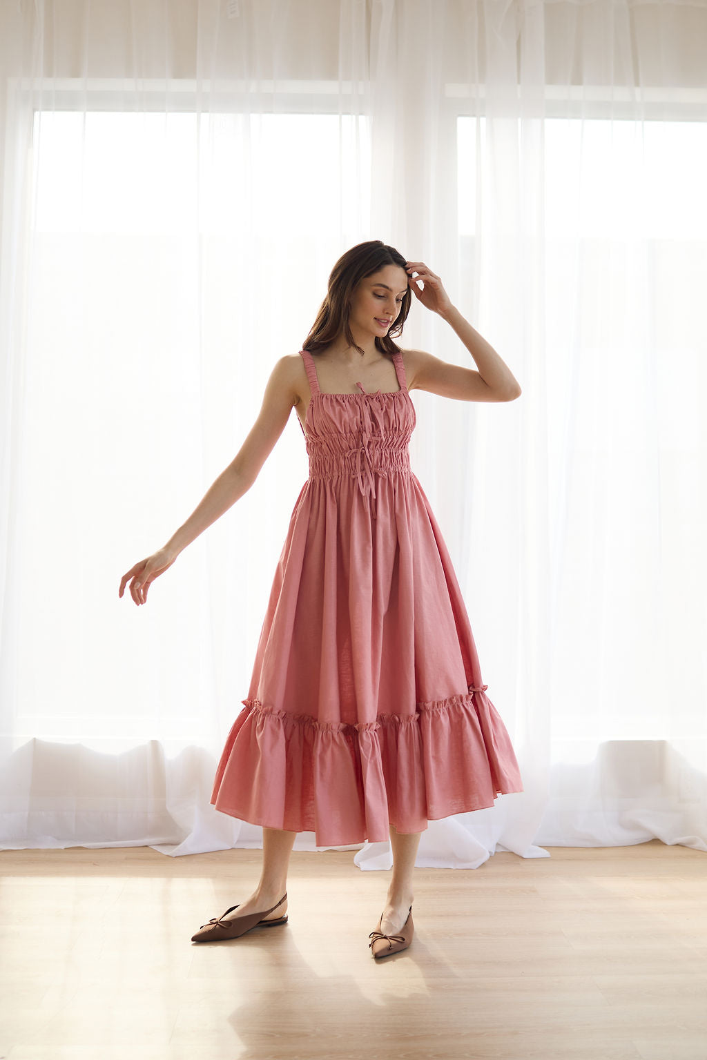 Amara Ruched Midi Linen Dress in Dusty Pink - L Amara Ruched Midi Linen Dress in Dusty Pink - L